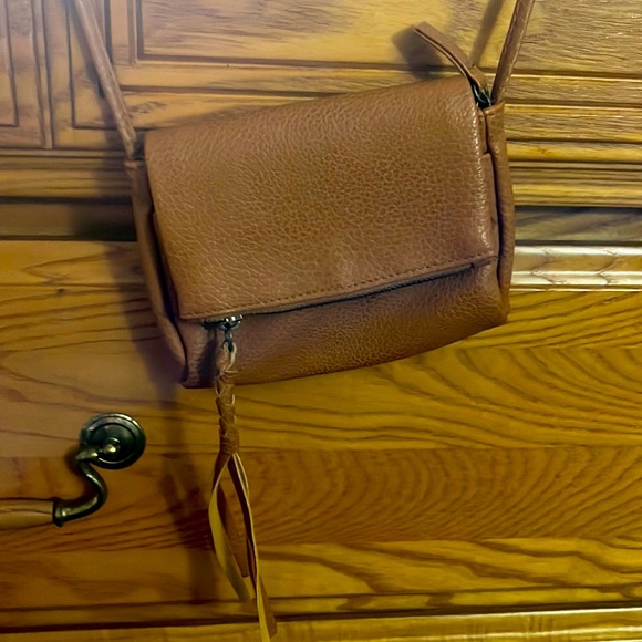 Mossimo Supply Co. Handbags - Mossimo Tan small shoulder bag
